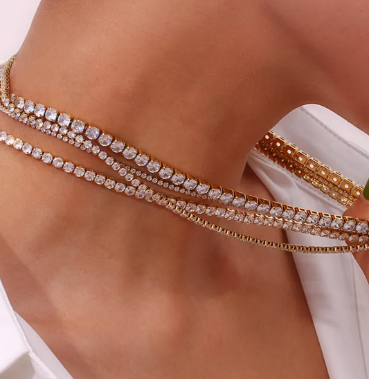 Collar Isis
