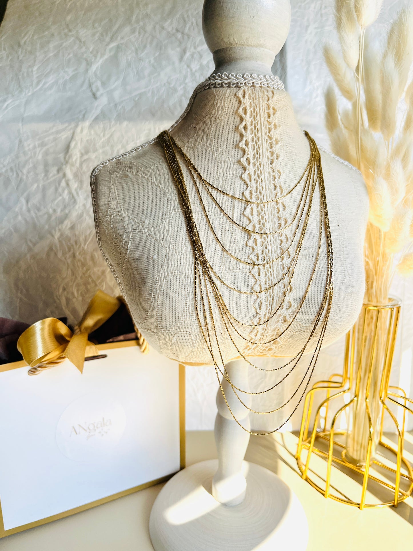 Collar Hera
