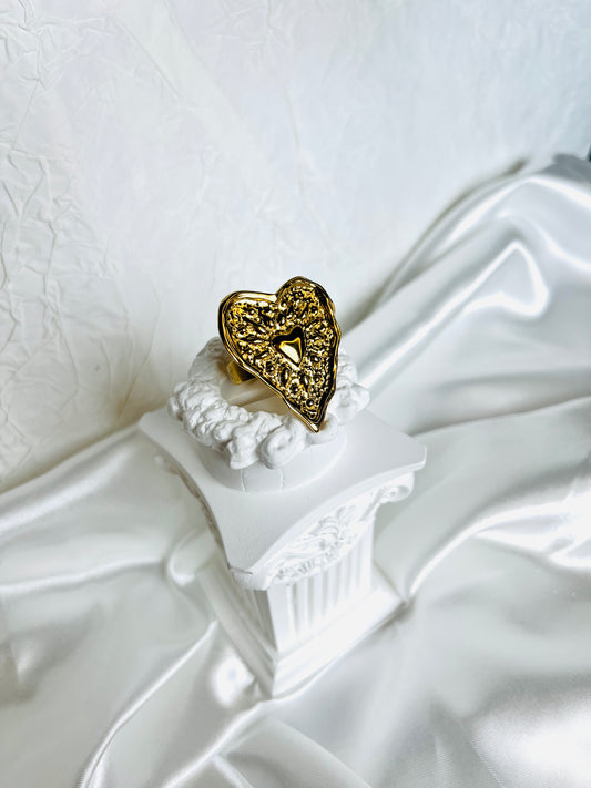 Anillo Corazón de Magnolia
